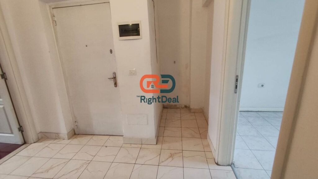 A Myslym Shyri, Appartamento 2+1 con Pianta Regolare in Vendita!!