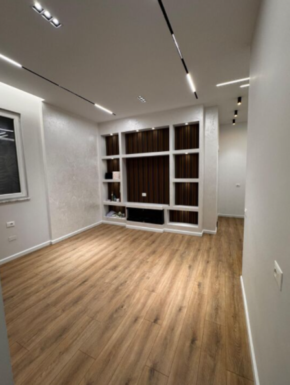 🏡 Shitet Apartament 1+1 – Pas 2 Palmave, Astir