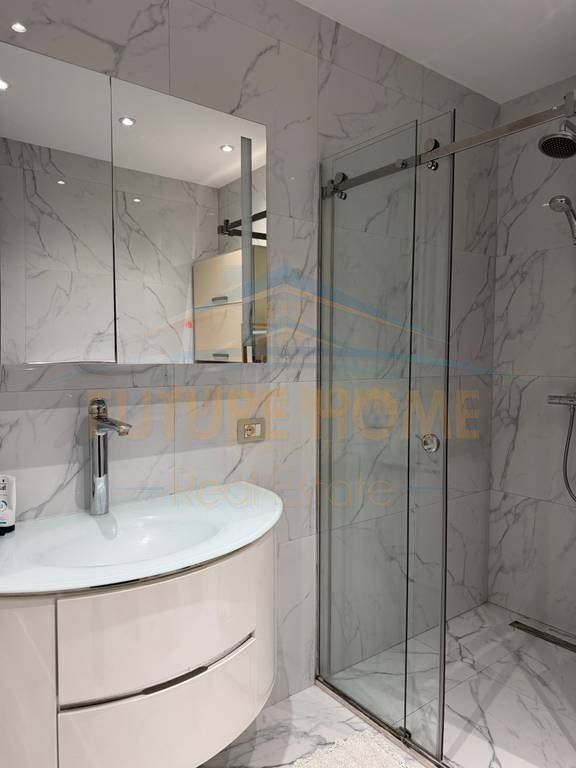 Shitje, Apartament 2+1, Ish Ekspozita