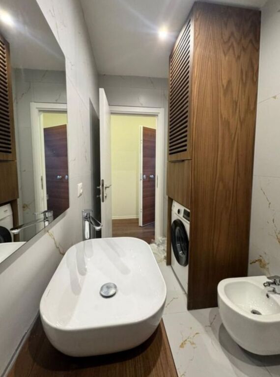 🏡 Apartament 2+1 me qera