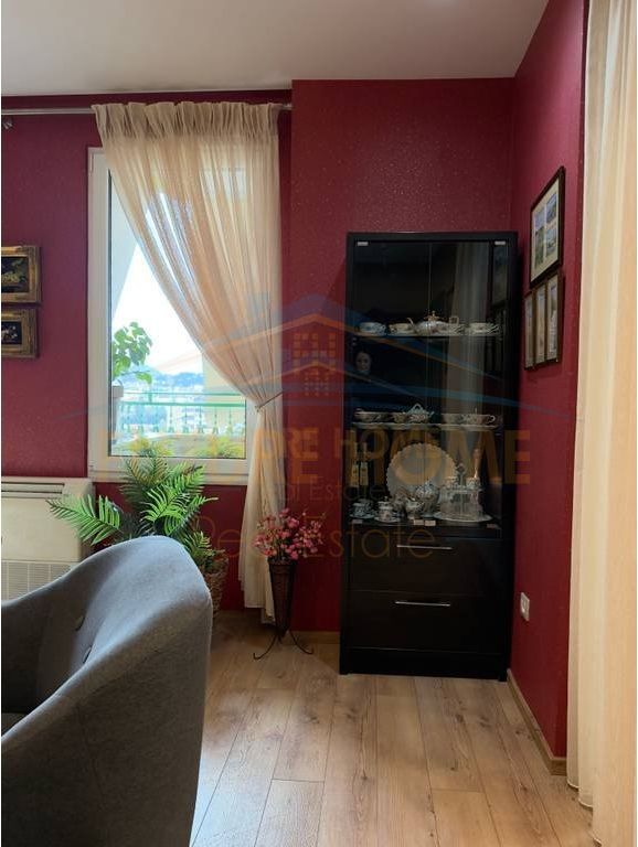 Shitje, Apartament 2+1, Ish Ekspozita