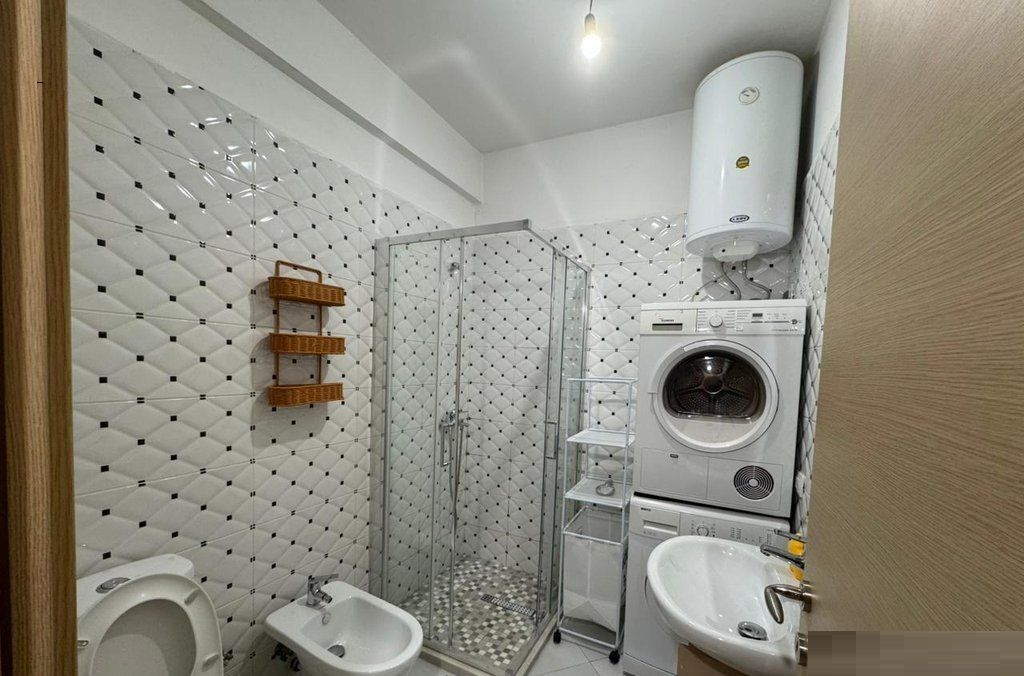 2+1 ne Kompleksin FZ Liqeni i Thate