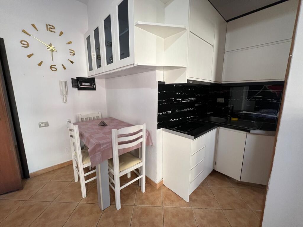 Garsoniere – Për Qira, Lungomare, Vlorë