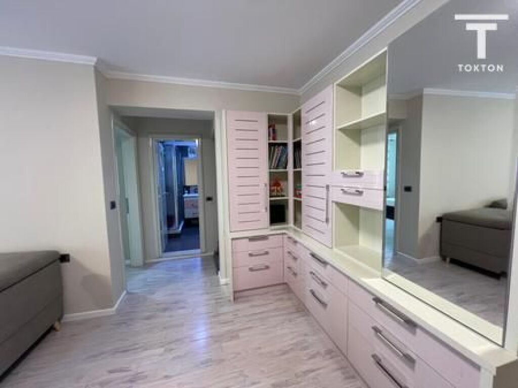 RENT, APARTMENT 2+1 ZOGU I PARË BOULEVARD, TIRANA