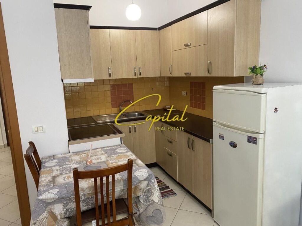 APARTAMENT ME QIRA 1+1 LIQENI I THATE 500 EURO