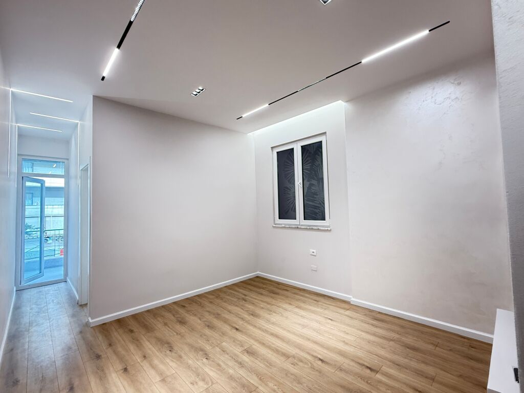 Shitet Apartament 2+1 tek 2 Palmat