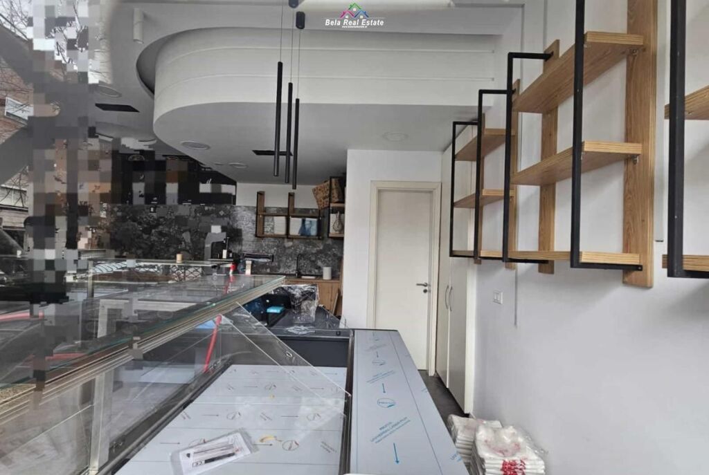 Dyqan ne shitje Tek Ish Ekspozita ( ID BD1167) Tirane