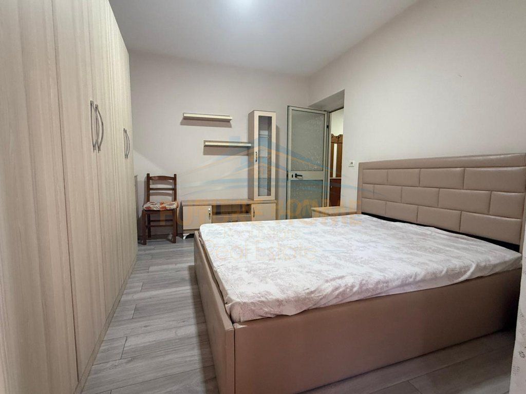 Affitto, Appartamento 1+1, Myslym Shyr, Tirana.