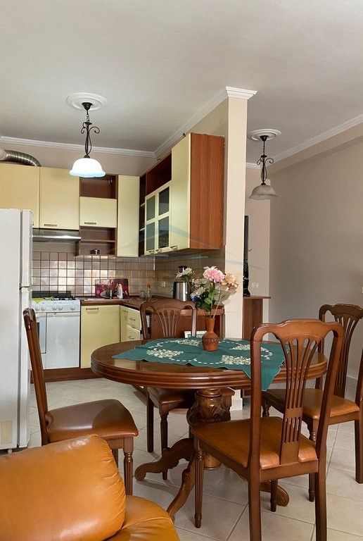 Qera, Apartament 2+1, Rruga e Kavajës