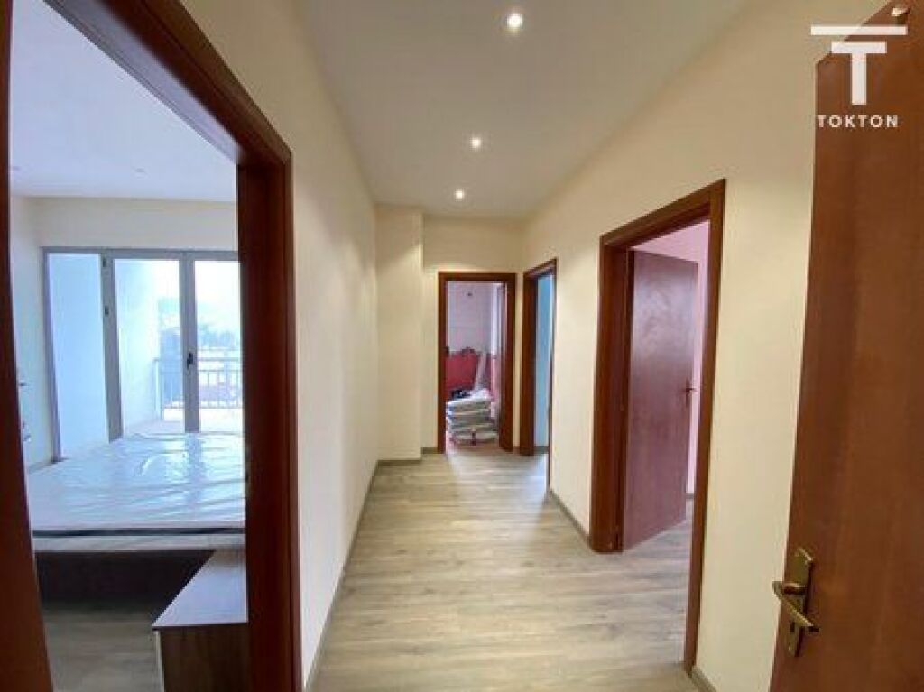 QIRA, APARTAMENT 3+1+2 BULEVARDI ZHAN D'ARK, TIRANË