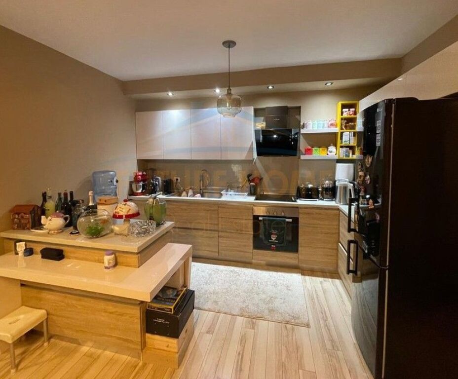 For sale, Apartment 2+1+2, Student City, Tirana