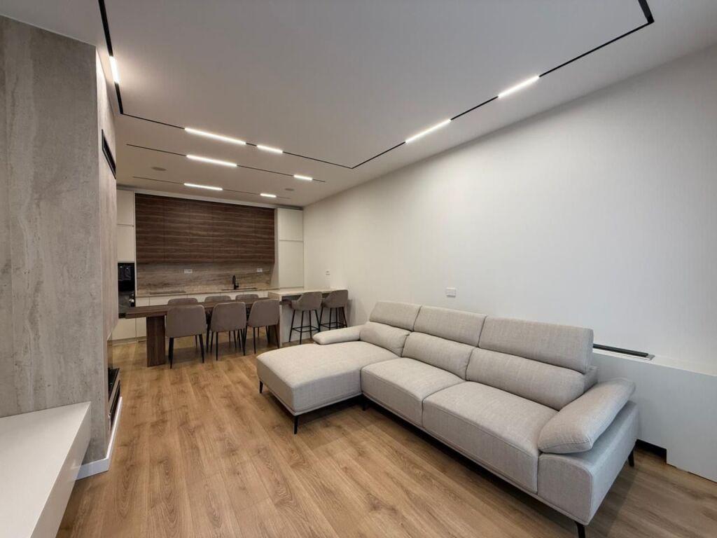 We rent apartment 2+1+2 at the dry lake Green Valley Residence