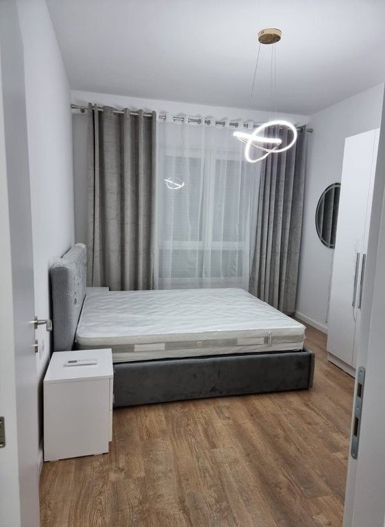 Appartamento 1+1 a Komuna e Parisit