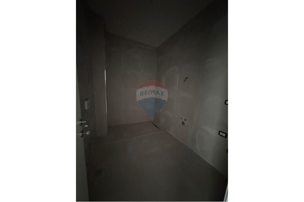 Apartament 3+1+2 +post parkimi Ish F.avacionit