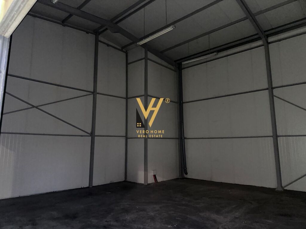 JEPET KAPANON 140 M2 ME QERA NE KASHAR 700 EURO