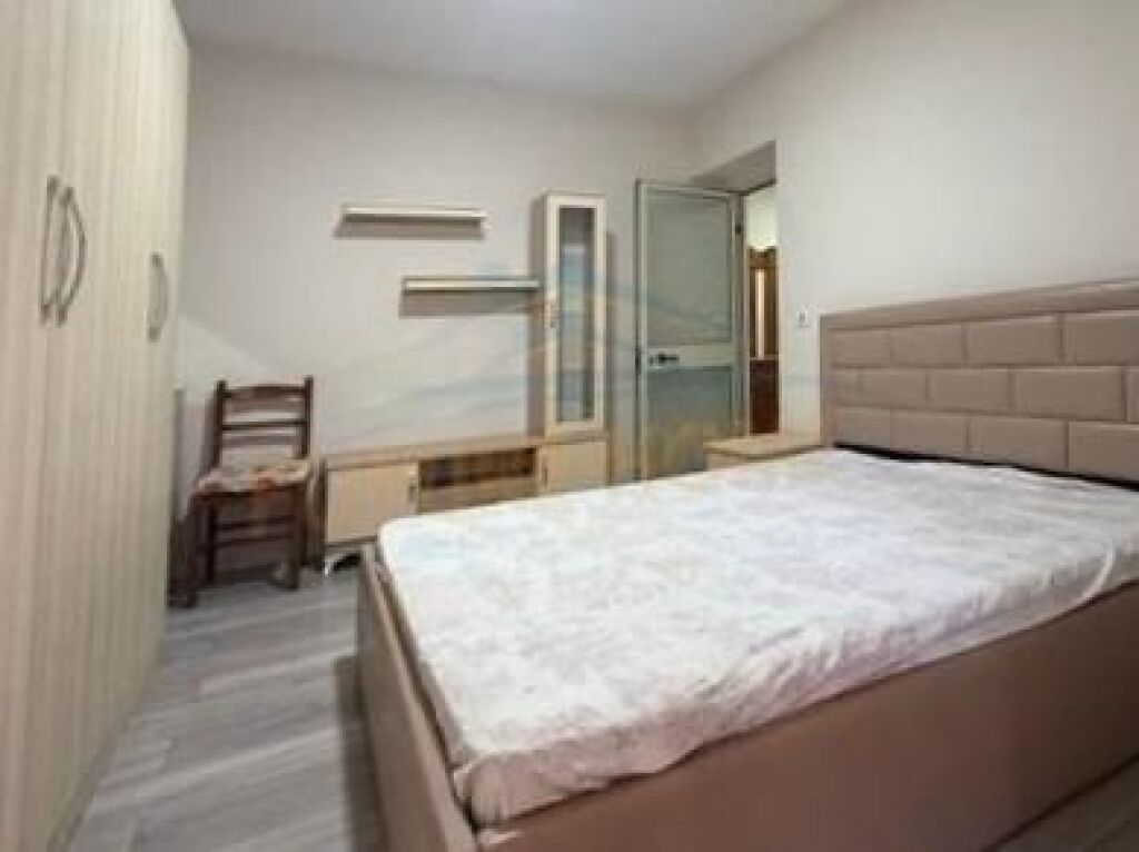 Qira, Apartament 1+1, Myslym Shyr, Tiranë