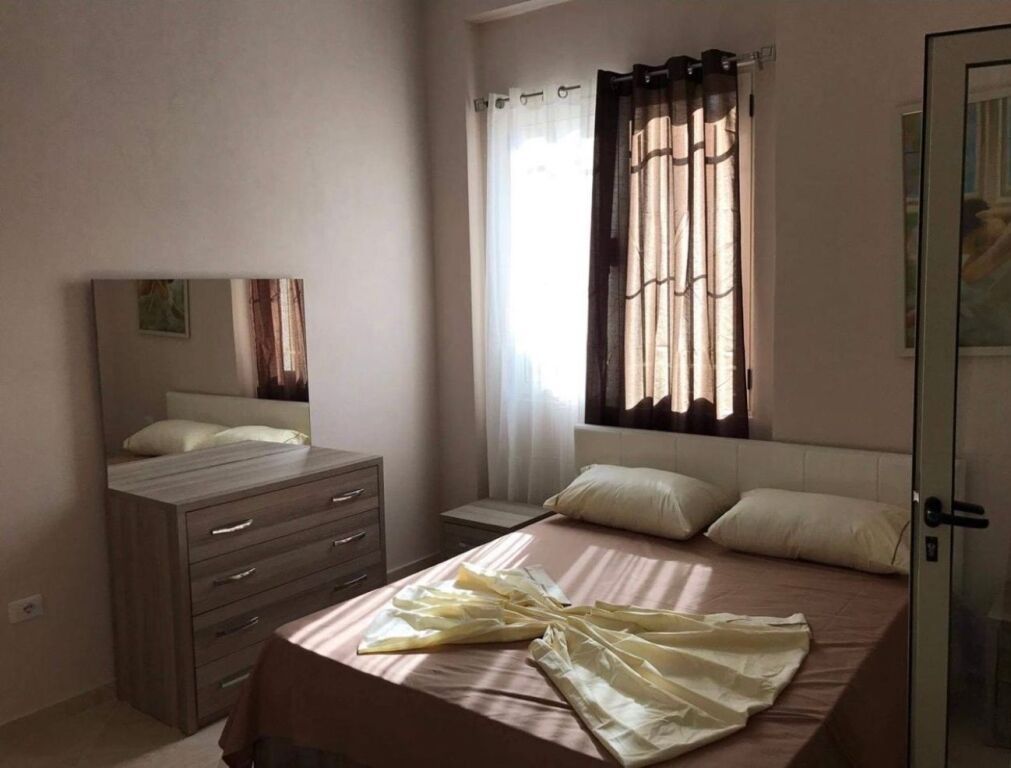 2+1,i mobiluar te spar 2,fresk cmimi 450 mije leke