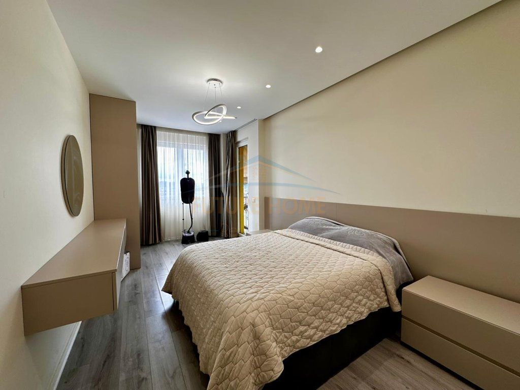 Apartment 2+1+2+parking space for sale Grand Gallery Yzberisht