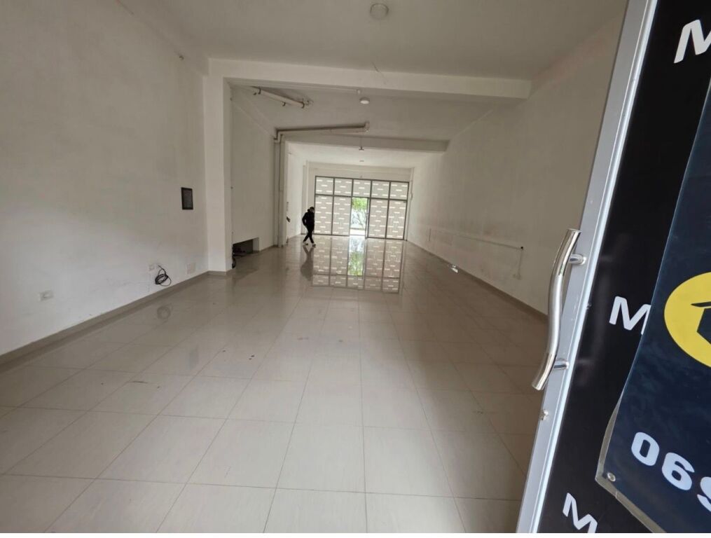 Njesi biznesi,sip 120 m2,te kika 3,2500 euro