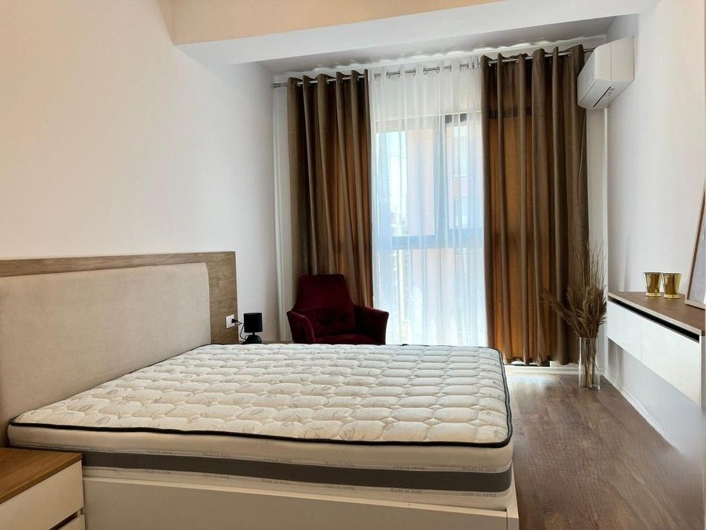 Apartament 1+1dhe post parkimi me qera tek Bulevardi i Ri 700 € /Muaj