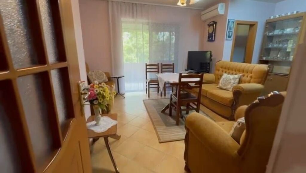 Appartamento 2+1 in affitto, Ali Demi 450 €