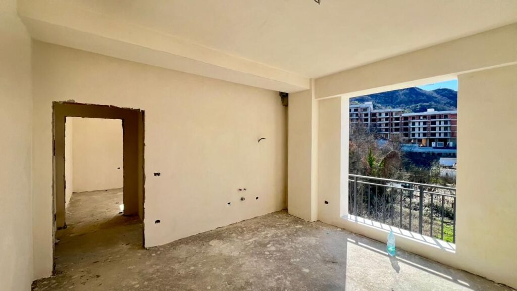SHITET : 1+1+2 Ballkone📍Liqeni i That (Buze Liqeni - Vije e Pare) - 117.000€ - S.52m² - Okazion Momenti🔥