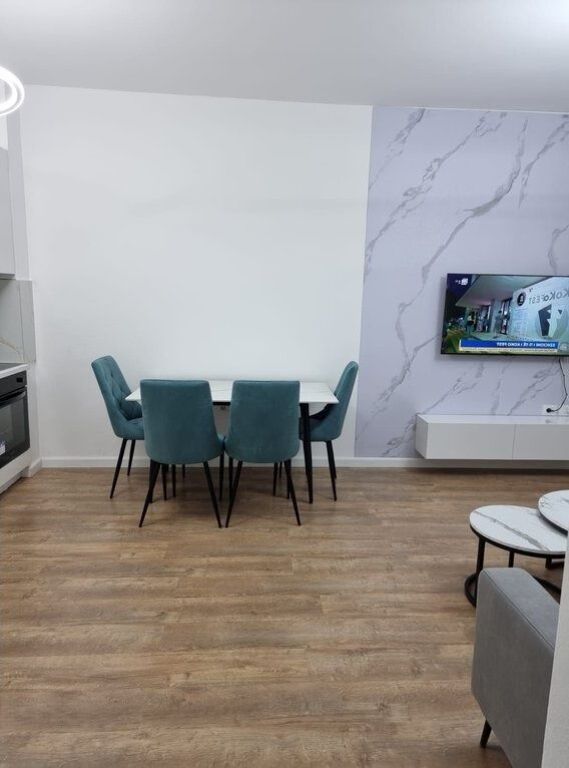 Appartamento 1+1 a Komuna e Parisit