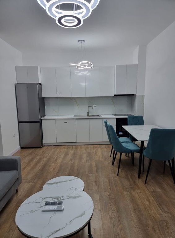 APARTMANET 1+1 ME QERA KOMUNA E PARISIT