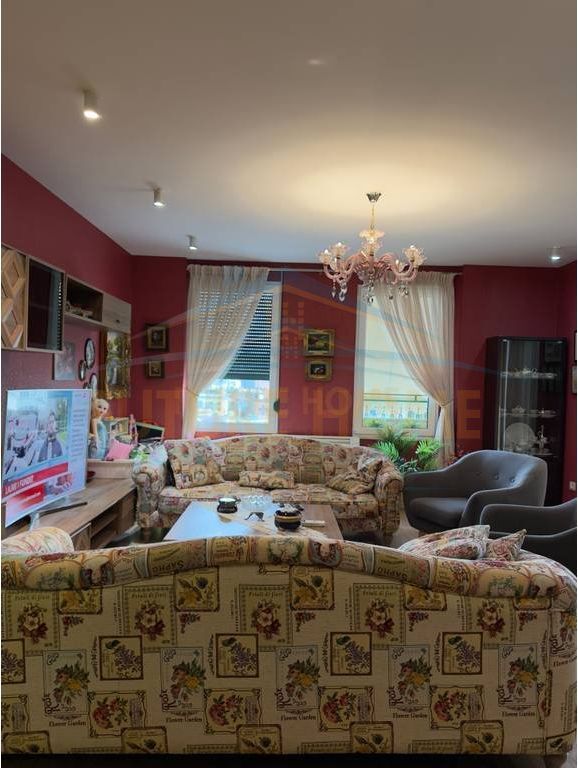 Shitje, Apartament 2+1, Ish Ekspozita