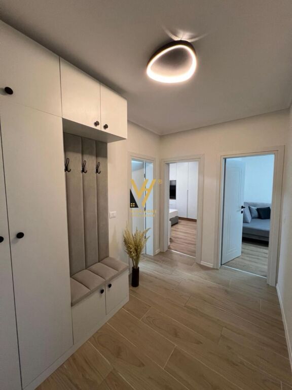 JEPET APARTAMENT 2+1+BLK ME QERA TE STADIUMI DINAMO 75.000 LEKE