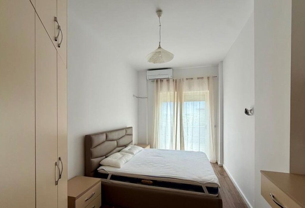 APARTAMENT 1+1 I PABANUAR ME PARE PER QIRA NE FRESK!