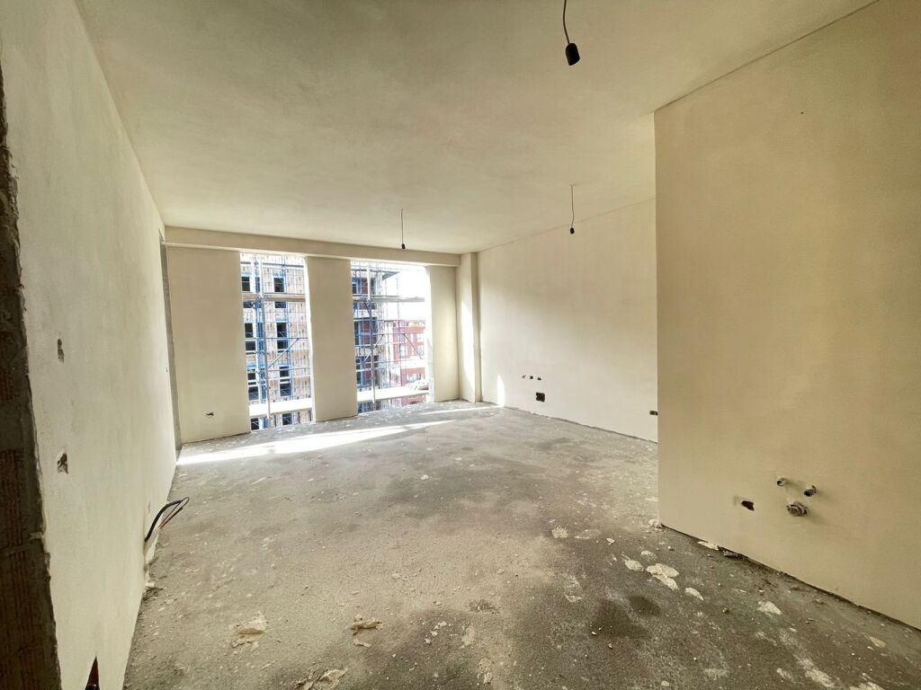 Appartamento 1+1 in vendita a Orbital 5, Blvd Ri!