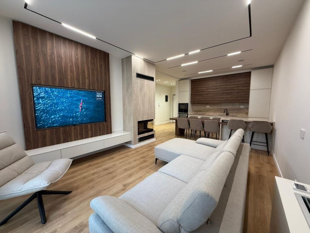 We rent apartment 2+1+2 at the dry lake Green Valley Residence