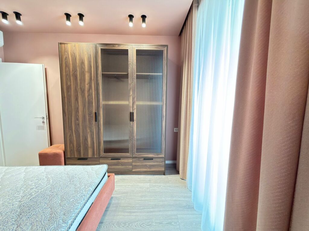 Jepet me qira apartament 1+1