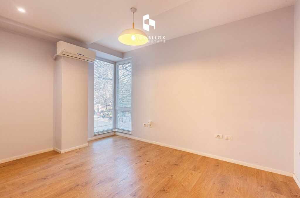 Absolute Office - Open Space (Vesa Center) Main Road, BLLOK (160 m2) Swiss Parquet - 2,100 Euro/Month NET