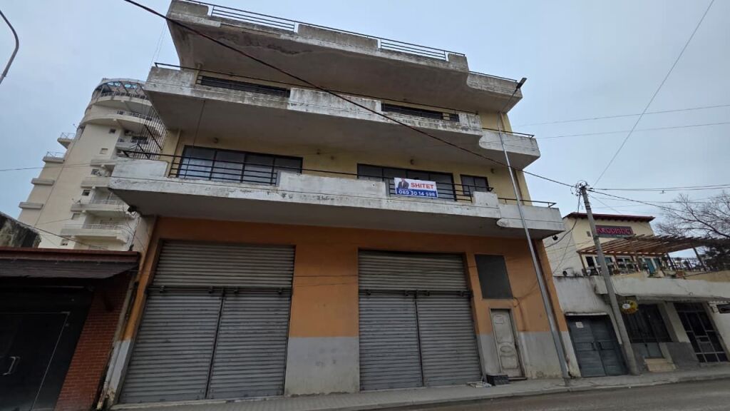 Vilë – Për Shitje- Rruga Ali Demi, pranë Bashkisë, Vlorë