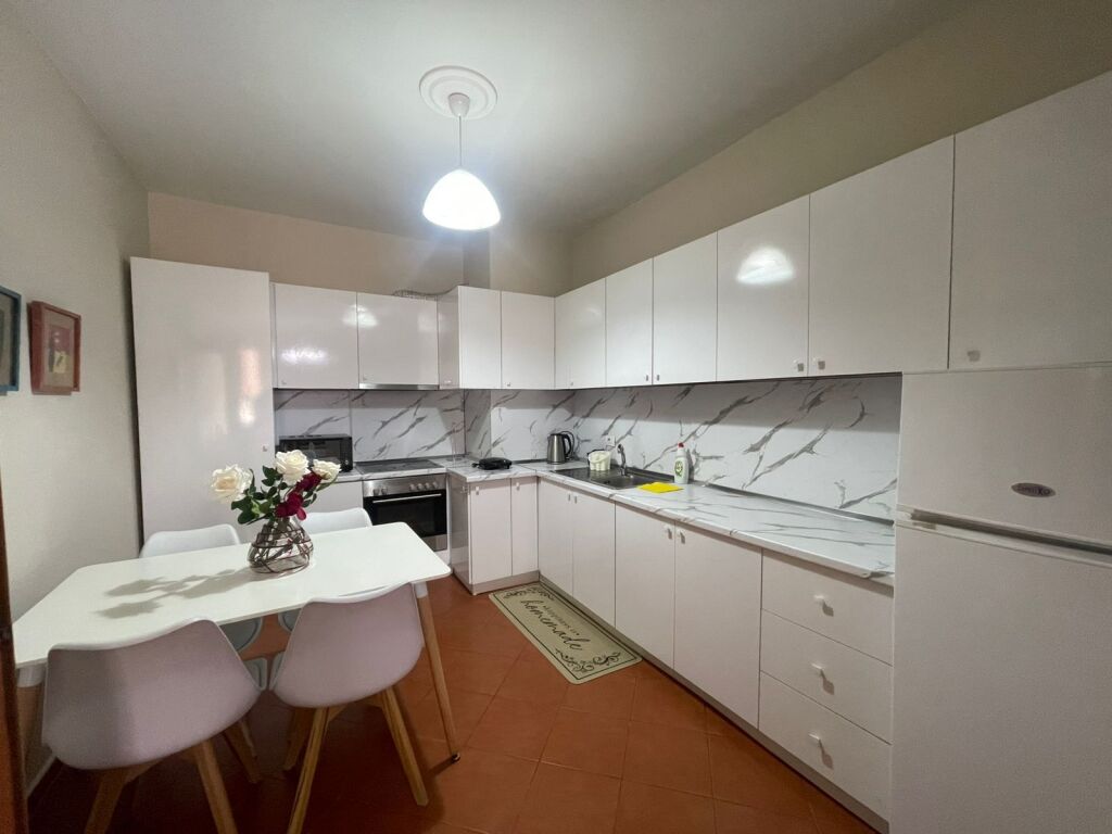 Apartament me qera - Blloku