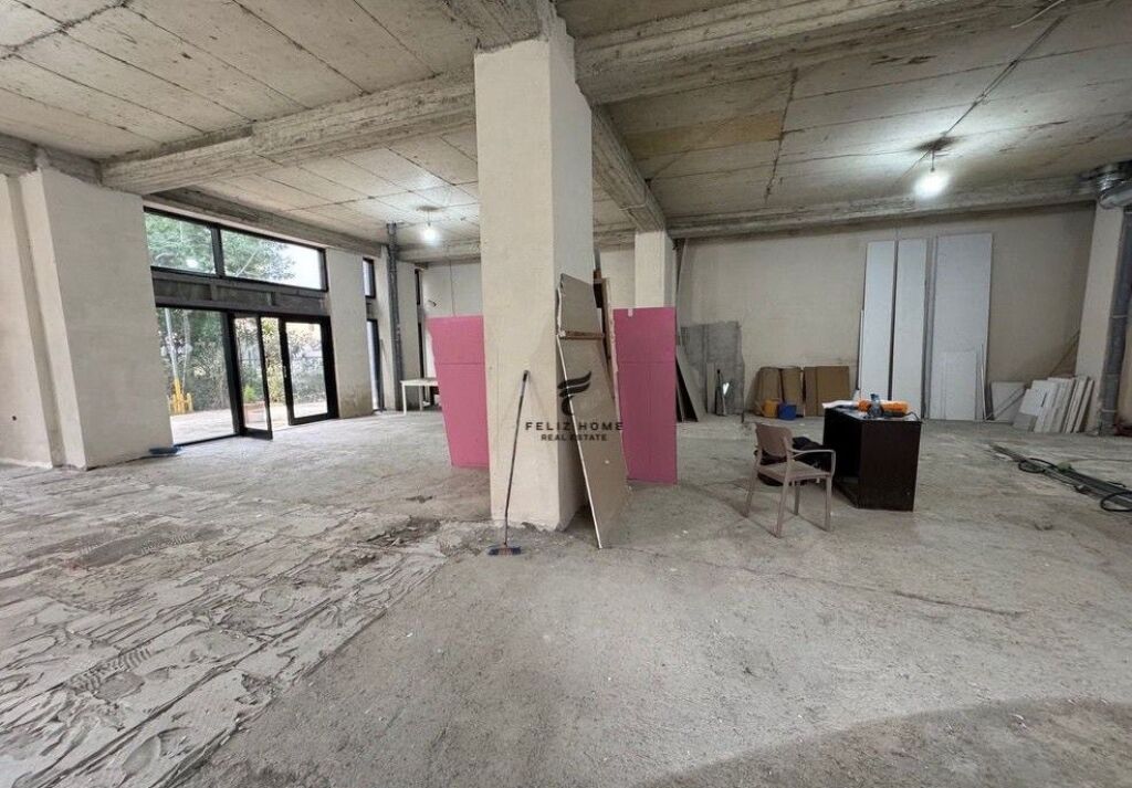 DYQAN ME QERA 210 M2 BRRYLI 1400 EURO