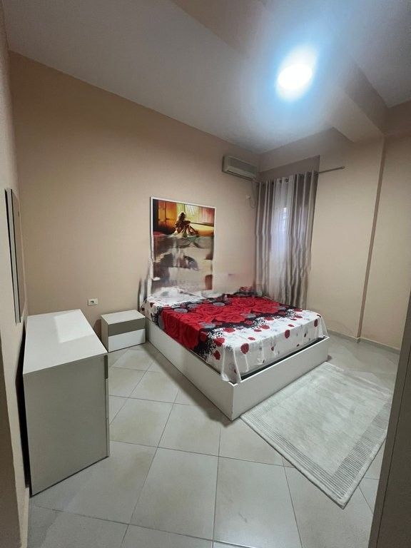 Jepet me qira apartament 1+1 ne fresk. 420 € /Muaj