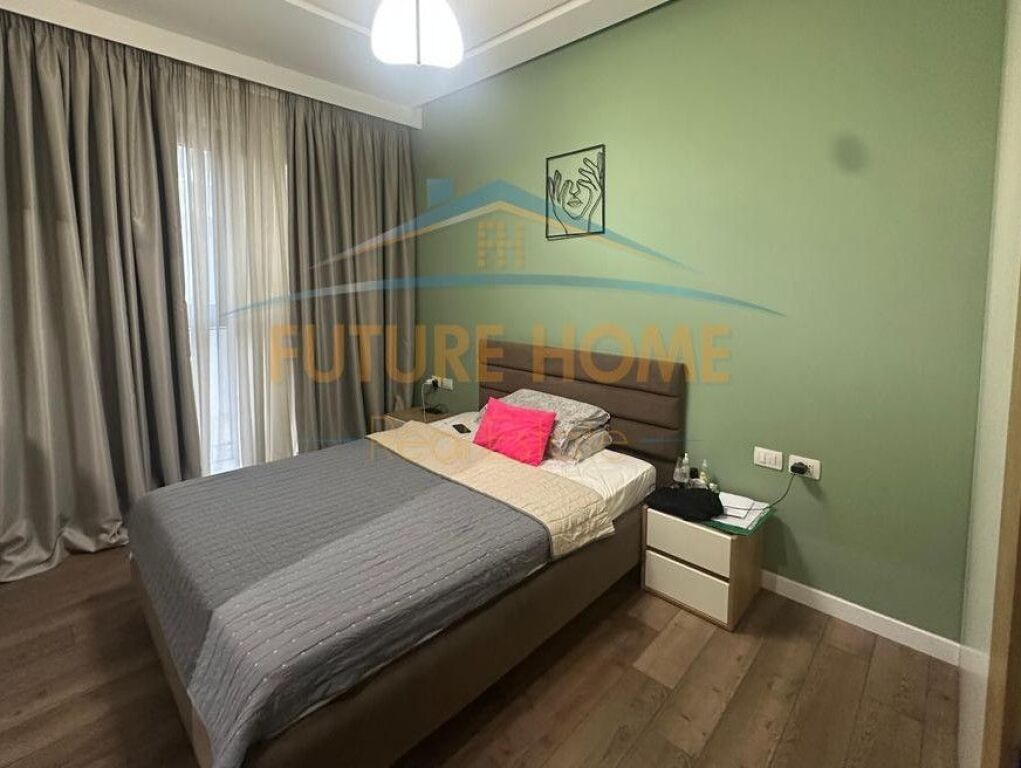 Rent, Apartment 3+1+2+Parking Space, Kosovarëve Street, Tirana