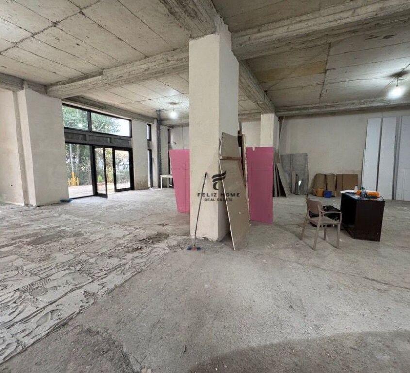 DYQAN ME QERA 210 M2 BRRYLI 1400 EURO