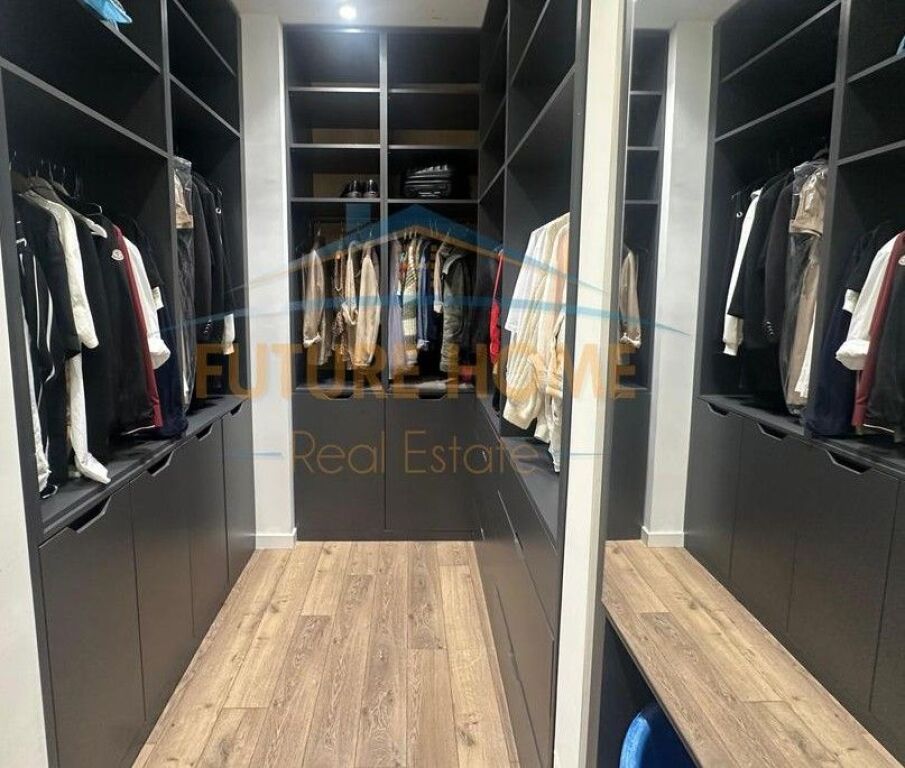 Rent, Apartment 3+1+2+Parking Space, Kosovarëve Street, Tirana