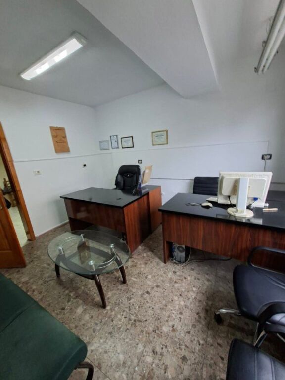 UFFICIO IN AFFITTO. AFFITTO VECCHIA ESPOSIZIONE 100 €