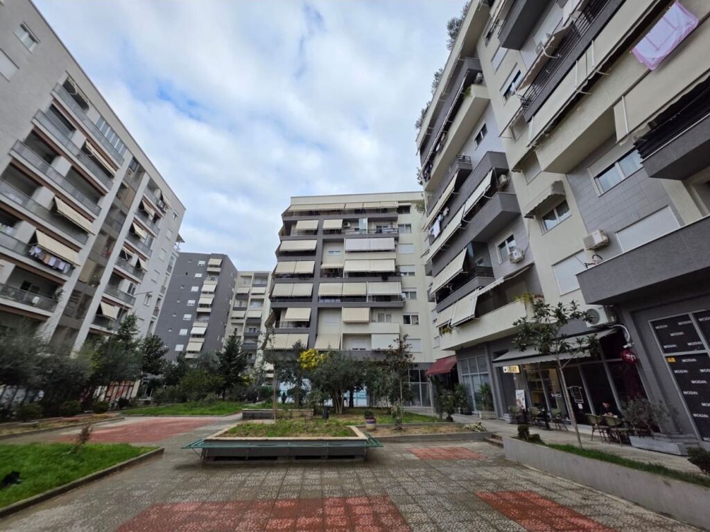 Njesi biznesi,sip 120 m2,te kika 3,2500 euro
