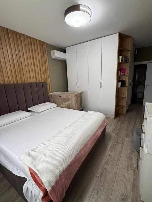 Apartament 2+1, Ish Parku!