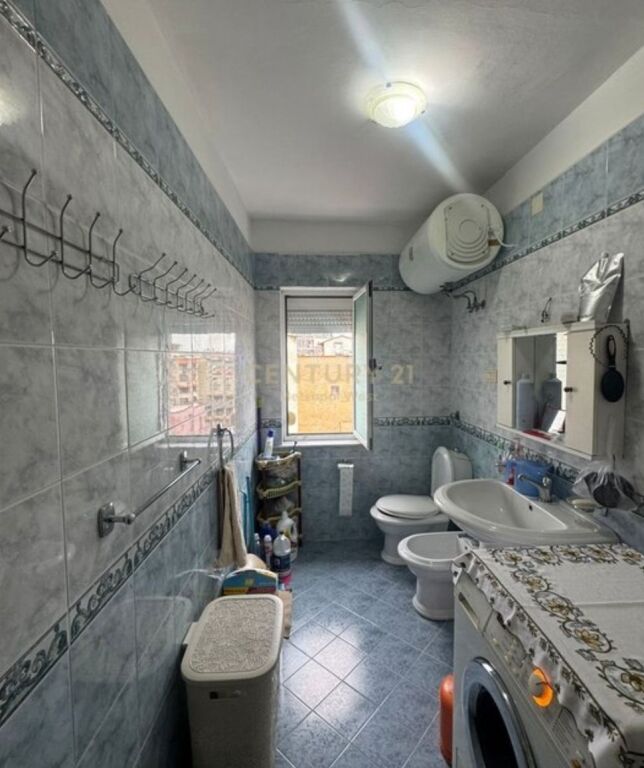 🏡 Apartament 2+1 për shitje