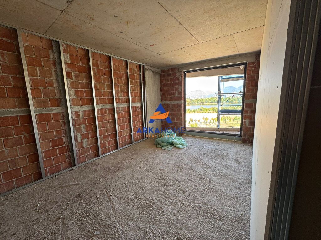 VENDESI APPARTAMENTO 1+1+ VERANDA "LIQENI I THATE" 248.040 EURO