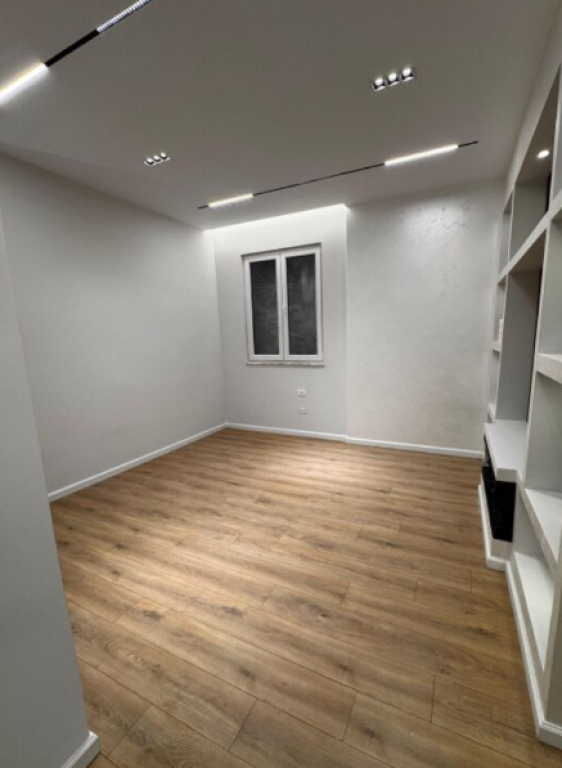 🏡 Shitet Apartament 1+1 – Pas 2 Palmave, Astir