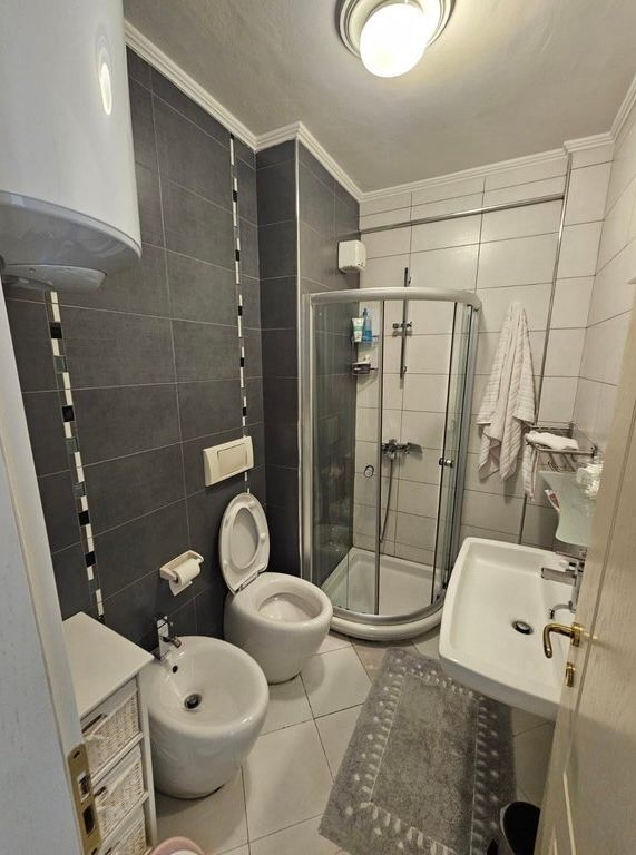 Apartament 2+1+2 prane Liqeni Artificial