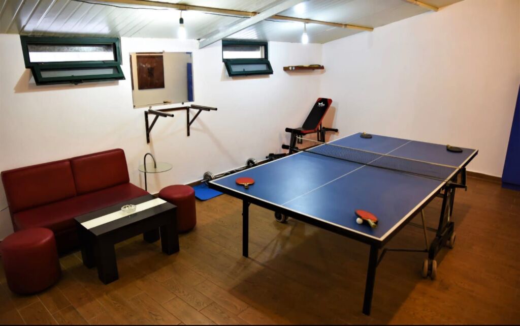 SHTEPI PRIVATE PER QERA TEK PAZARI I RI